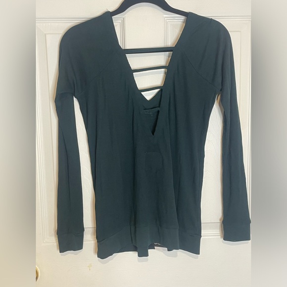 NWT! CHASER RIBBED LONG SLEEVE - Picture 3 of 6